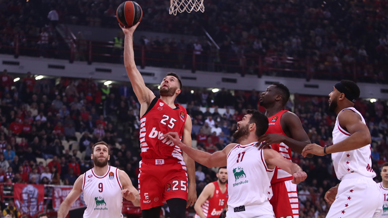 Νέος θρίαμβος για τον Ολυμπιακό, συνέτριψε 82-66 την Αρμάνι Μιλάνο