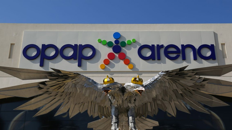 Έκκληση για γιατρό στη Θύρα 26 στην OPAP Arena – Οπαδός μεταφέρθηκε με ασθενοφόρο