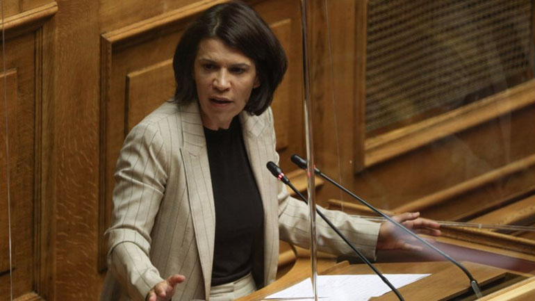 Ελευθεριάδου: Η ΝΔ θέλει να συμψηφίσει 7.000 ευρώ από νόμιμη εργασία μου σε 3,5 χρόνια με το γαλάζιο πλιάτσικο και τους Πάτσηδες