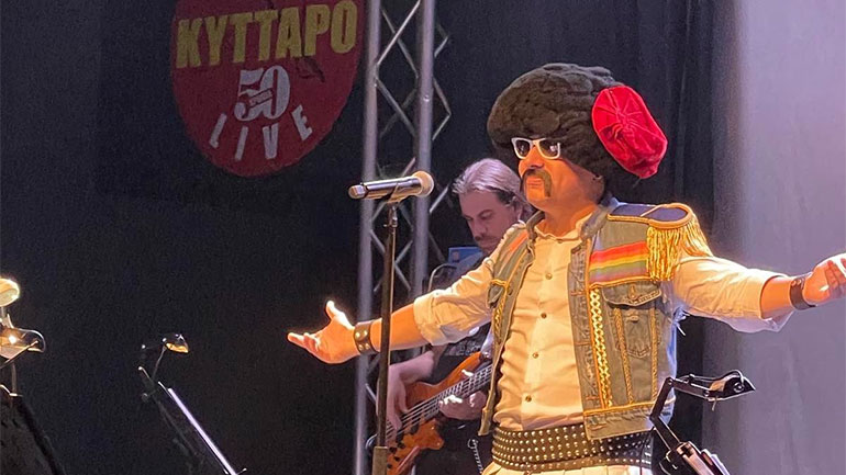 Αποστόλης Μπαρμπαγιάννης – Τσολιάς εν δε Τσόλια Μπαντ: «Αριστεία Καπαμά»