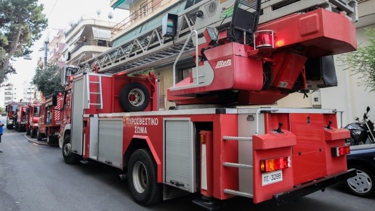 Λιβαδειά: Κατοικία παραδόθηκε στις φλόγες – Από θαύμα γλίτωσε πενταμελής οικογένεια