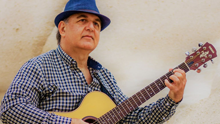 Ο Δραμινός μουσικοσυνθέτης και στιχουργός Κώστας Συμεωνίδης στο zougla.gr