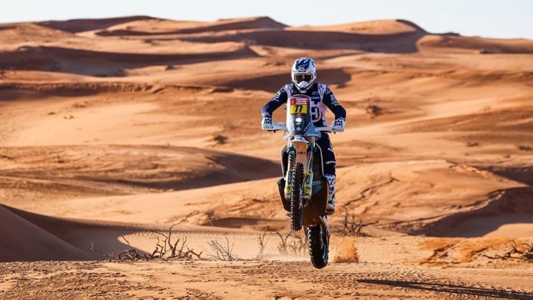 Νίκη του Luciano Benavides στην 9η ειδική των μοτοσυκλετών στο Rally Dakar Νίκη του Luciano Benavides στην 9η ειδική των μοτοσυκλετών στο Rally Dakar