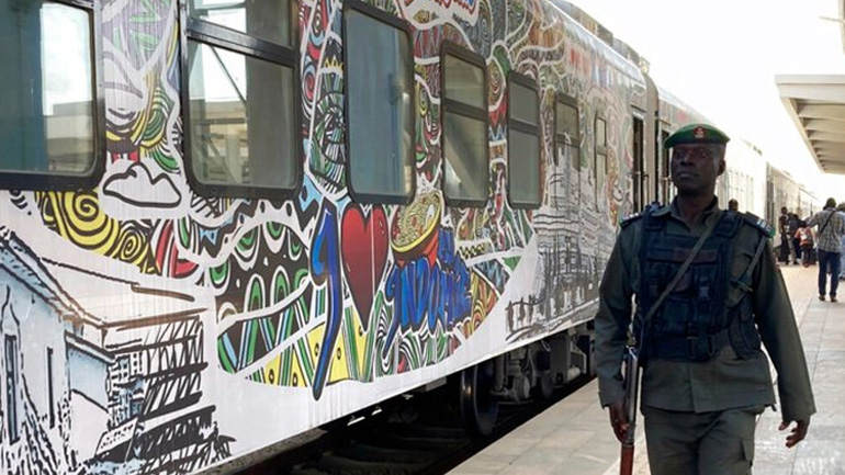 Νιγηρία: Ένοπλοι απήγαγαν περισσότερα από 30 άτομα σε σιδηροδρομικό σταθμό Νιγηρία: Ένοπλοι απήγαγαν περισσότερα από 30 άτομα σε σιδηροδρομικό σταθμό