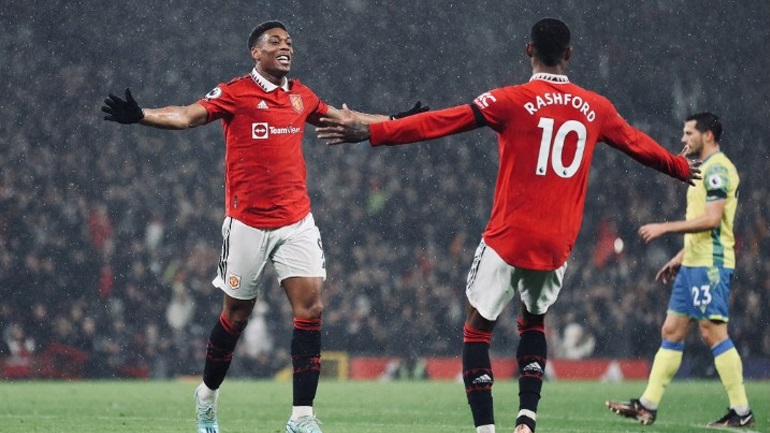 League Cup Αγγλίας: Εύκολες προκρίσεις στα ημιτελικά για Μάντσεστερ Γιουνάιτεντ και Νιούκαστλ