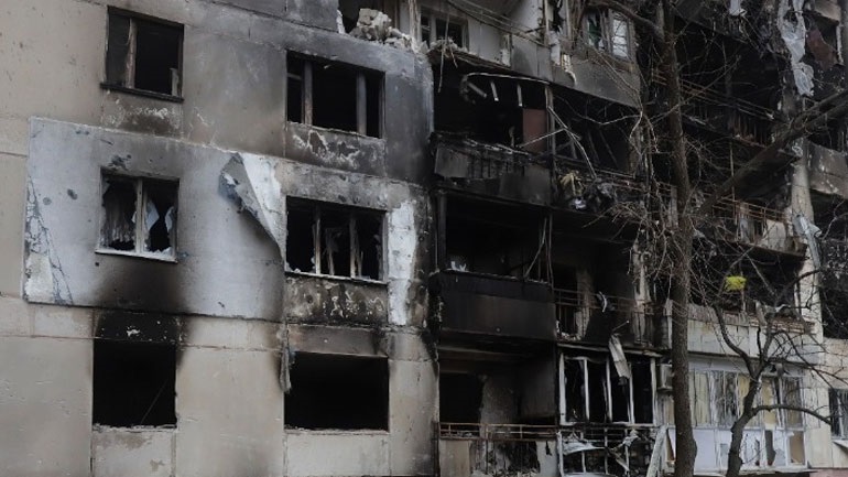 Το Χάρκοβο βομβαρδίστηκε λίγες ώρες μετά την επίσκεψη της Μπέρμποκ