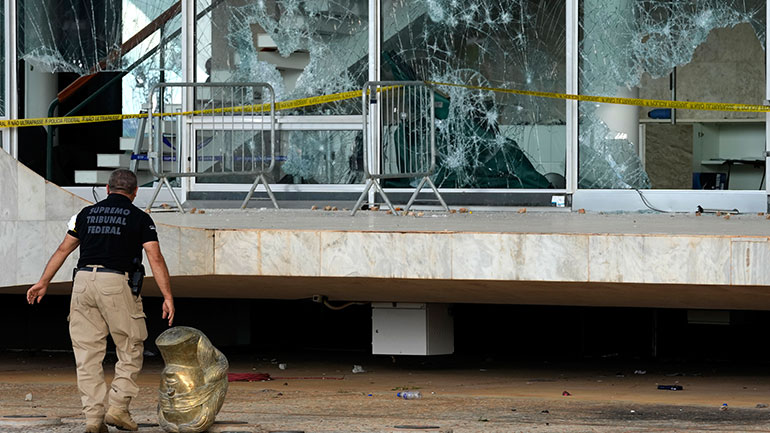 Βραζιλία: Συνεχίζονται οι έρευνες για τους εγκεφάλους της απόπειρας πραξικοπήματος σε βάρος του Λούλα