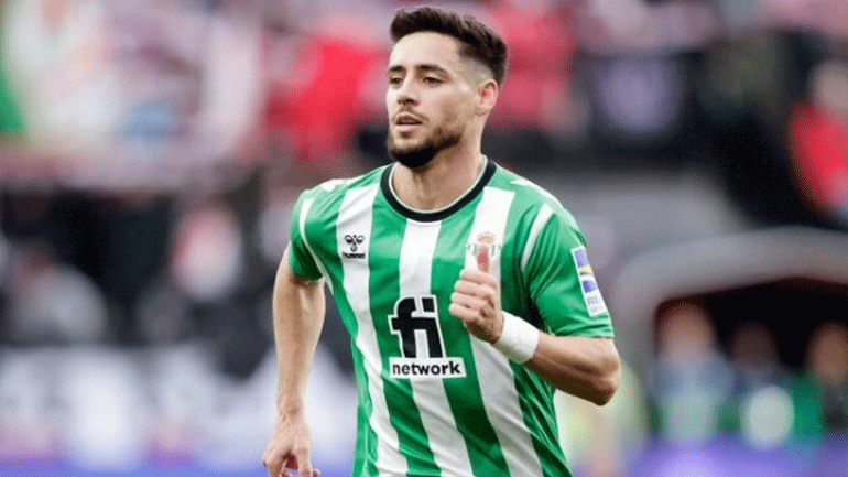 Στην Άστον Βίλα ο Άλεξ Μορένο