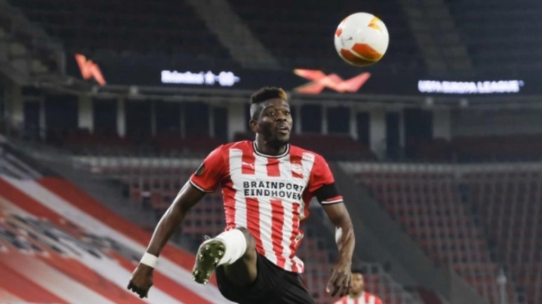 Κύπελλο Ολλανδίας: Πέρασε δύσκολα από το Ρότερνταμ η PSV Αϊντχόφεν, πρόκριση και για την Τβέντε του Τζόλη