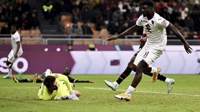 Κύπελλο Ιταλίας: Η Τορίνο των 10 παικτών απέκλεισε τη Μίλαν στο «Σαν Σίρο»