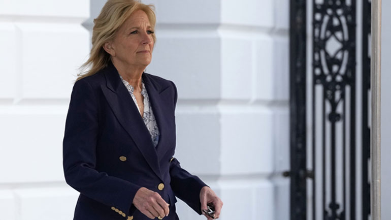 ΗΠΑ: Η Τζιλ Μπάιντεν υποβλήθηκε σε χειρουργική επέμβαση για την αφαίρεση καρκινωμάτων