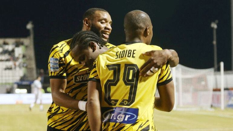 ΑΕΚ: Εκτός προπόνησης Σιντιμπέ και Μουκουντί