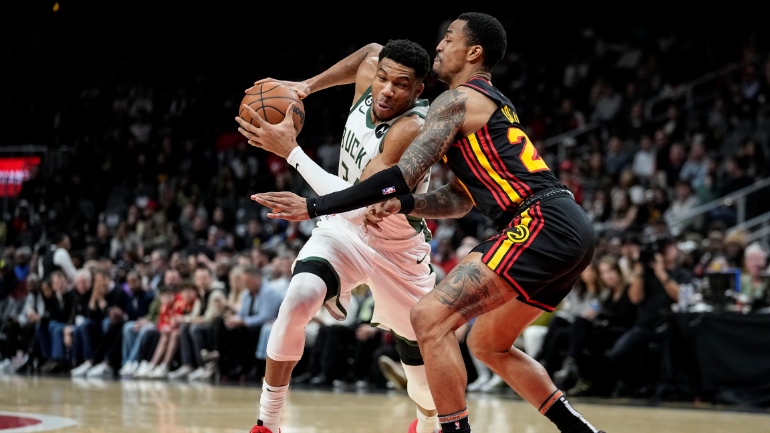 Χοκς – Μπακς 105-114: Ο Γιάννης έδωσε τη σκυτάλη σε Χόλιντεϊ