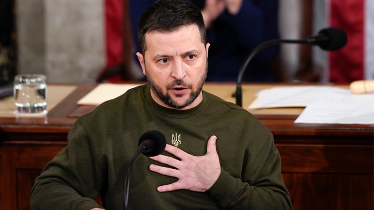 Ζελένσκι: Η ρωσική τρομοκρατία δεν μπορεί να σταματήσει παρά μόνο με τα όπλα