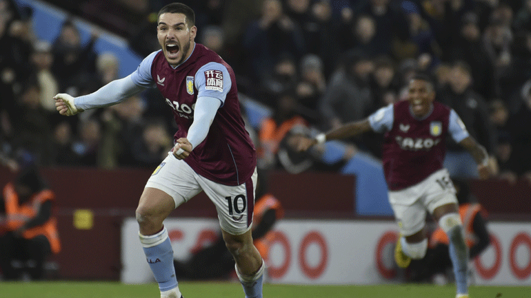 «Τρίποντο» για την Άστον Βίλα, 2-1 τη Λιντς