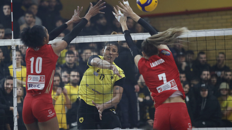 Βόλεϊ γυναικών: Νίκησε και «έπιασε» τον Ολυμπιακό στη 2η θέση η ΑΕΚ