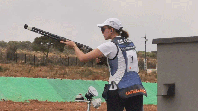 Σκοποβολή: Το παγκόσμιο ασημένιο μετάλλιο στο σκιτ κατέκτησε η Κατζουράκη