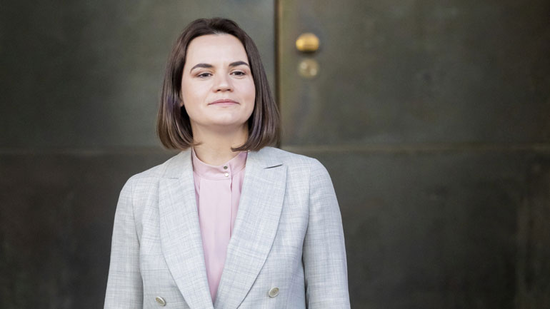 Νταβός: Η Λευκορωσίδα ηγέτιδα της αντιπολίτευσης Σβετλάνα Τιχανόφσκαγια χαρακτηρίζει «φάρσα» τη δίκη της