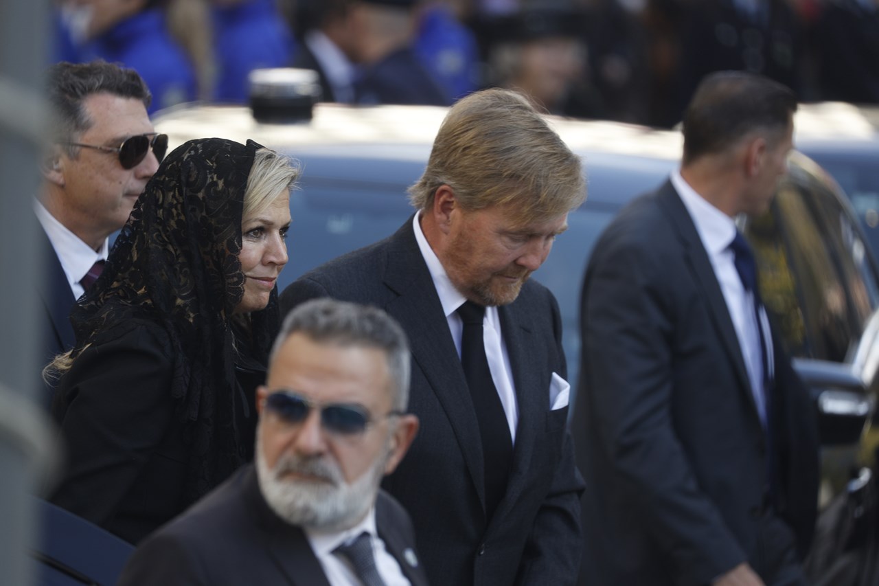 Ο βασιλιάς της Ολλανδίας Βίλεμ Αλεξάντερ και η σύζυγός του βασίλισσα Μαξίμα