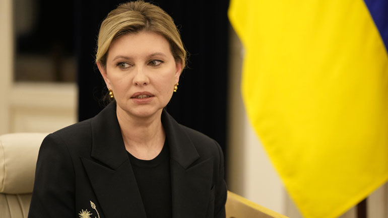 Πολυάριθμη αντιπροσωπεία Ουκρανών φθάνει στο Νταβός για να ζητήσει περισσότερη βοήθεια από τις χώρες της Δύσης