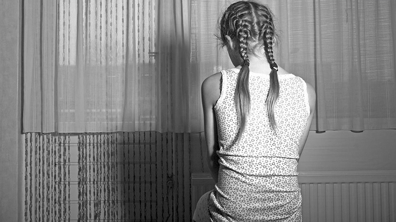 Ηράκλειο: Δικάζεται πατέρας για την κακοποίηση της 13χρονης κόρης της