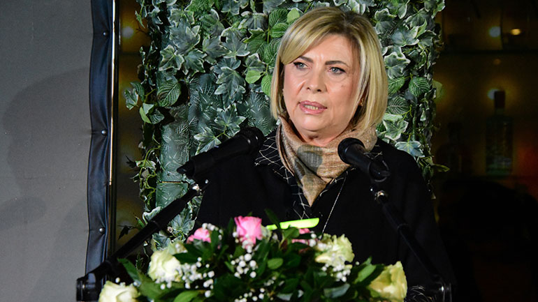 Υποψήφια δήμαρχος Αίγινας η δημοσιογράφος Σίλα Αλεξίου