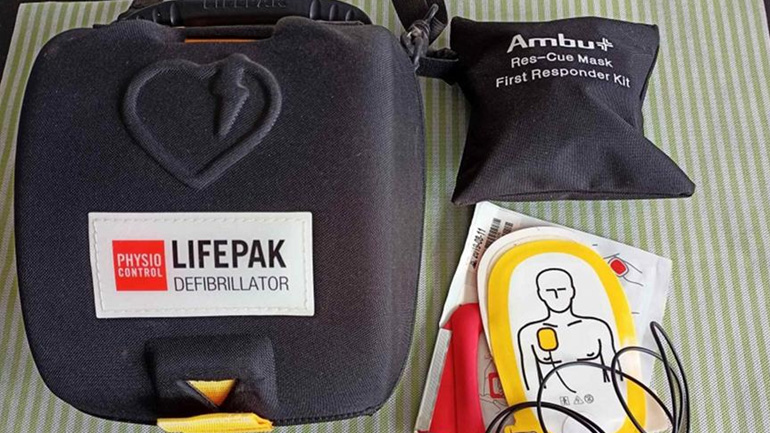 Εξελίξεις μετά τον θάνατο του 20χρονου ποδοσφαιριστή στην Καρδίτσα: Απινιδωτής σε όλα τα γήπεδα!