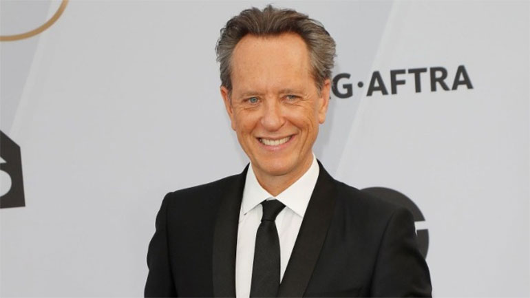 Ο Ρίτσαρντ Ε. Γκραντ θα είναι οικοδεσπότης της τελετής απονομής των βραβείων BAFTA