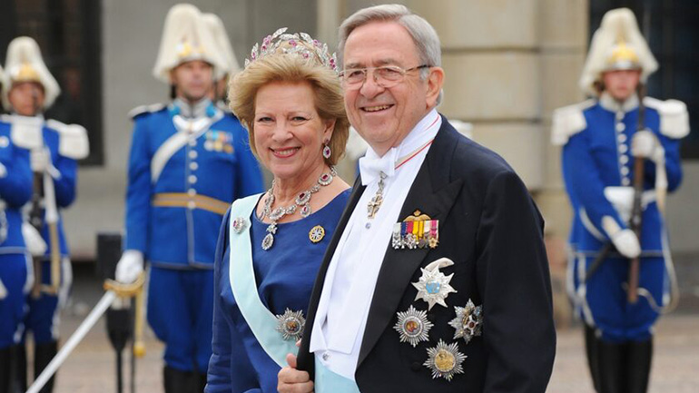 Τι θα πει ”Είμαι με τον βασιλιά”, ”Είμαι βασιλικός”;