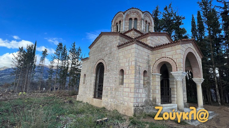 Ψευδοεπίσκοπος παρουσιάστηκε στο Τατόι ζητώντας να τελέσει τρισάγιο για τον τέως βασιλιά Κωνσταντίνο