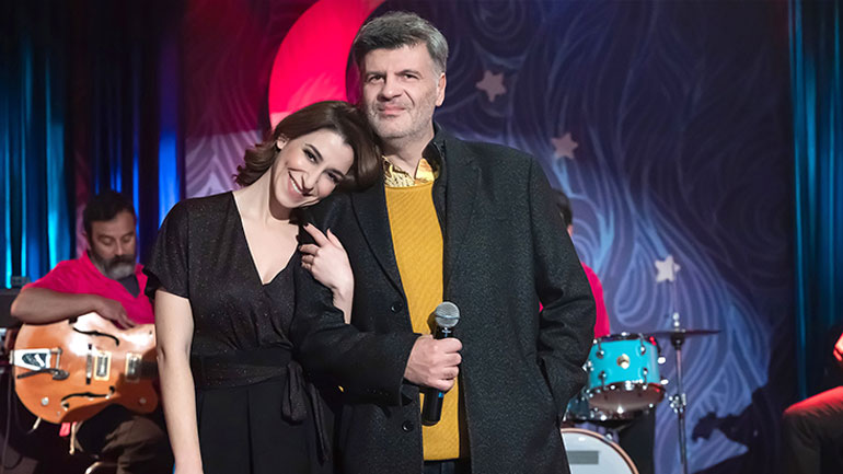 «Τα Νούμερα»: Η Μαρίζα Ρίζου guest στο νέο επεισόδιο της σουρεαλιστικής μουσικής κωμωδίας