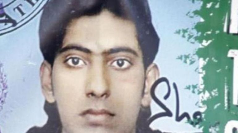 Κι έχει σαν στάμπα τη ζωή μου σημαδέψει το αίμα του Σαχζάτ Λουκμάν…