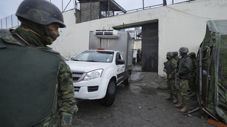 Ισημερινός: Εξαρθρώθηκε συμμορία που διακινούσε όπλα