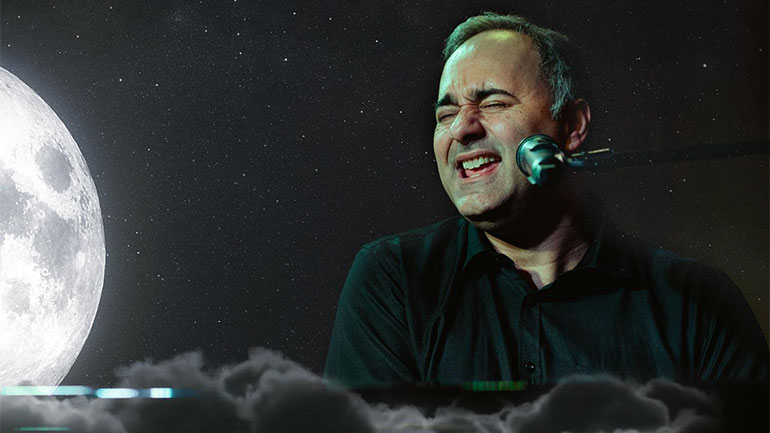 Sinatra Falls in Love: Ένα νουάρ «Piano-Bar on Valentine’s» με τον Κώστα Τσαγγαρίδη