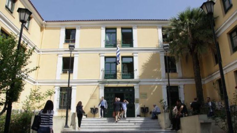 Στoν ανακριτή η 47χρονη που κατηγορείται για το θάνατο του ασφαλιστή στο Μοσχάτο