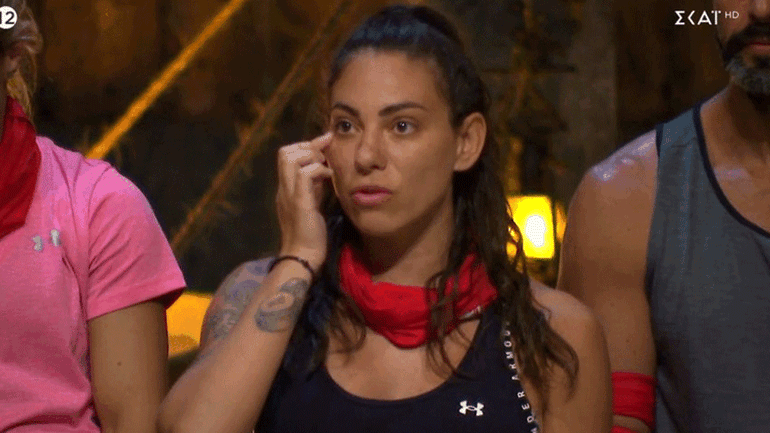 Survivor All Star: Αποχώρησε η Ευρυδίκη Βαλαβάνη – Η αγκαλιά στον Βασάλο και τα ψιθυριστά λόγια