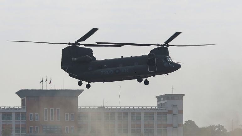 Γερμανία: Προβλήματα με την παραγγελία 60 ελικοπτέρων Σινούκ