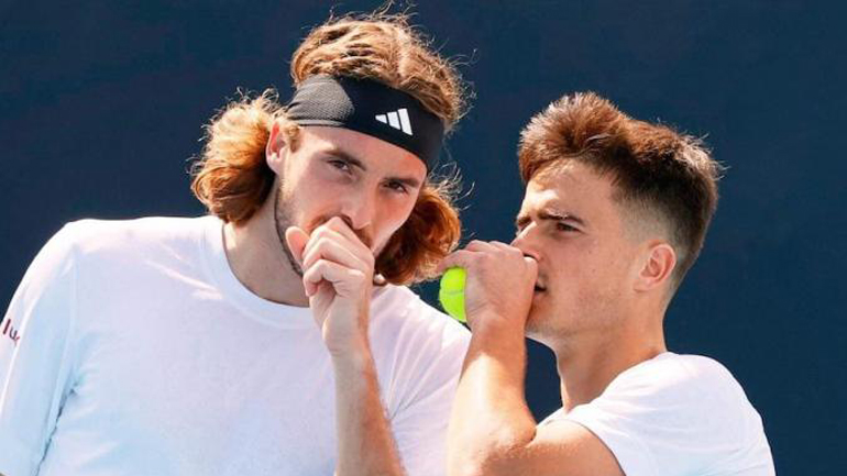 Λύγισαν στα σημεία από το Νο.1 του ταμπλό Στέφανος και Πέτρος Τσιτσιπάς