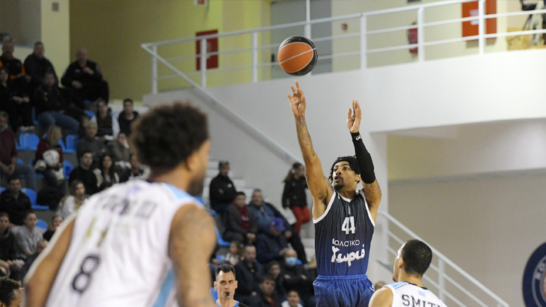 Συνεχίζει τη ξέφρενη πορεία του ο Κολοσσός, 73-62 την Καρδίτσα