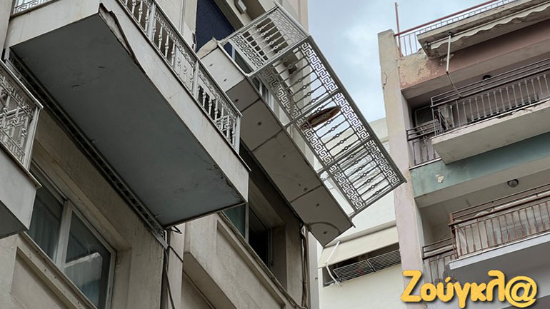 Υπό κατάρρευση μπαλκόνι στο ξενοδοχείο «Ελληνίς»