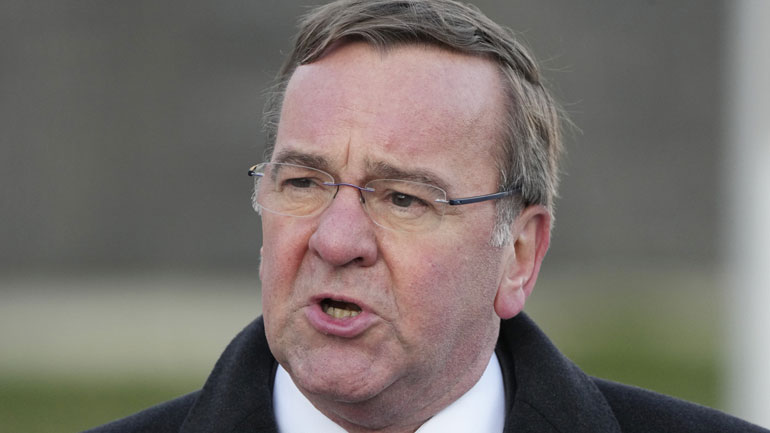 Γερμανία: Ο υπουργός Άμυνας σκοπεύει να επισκεφθεί την Ουκρανία