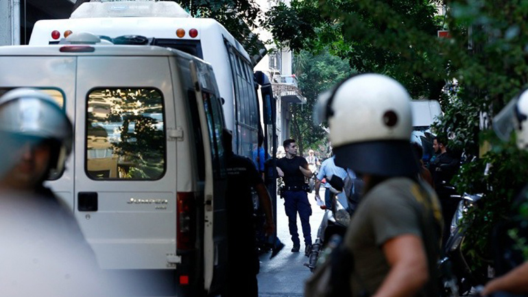 Επίθεση με μολότοφ εναντίον αστυνομικών στα Εξάρχεια