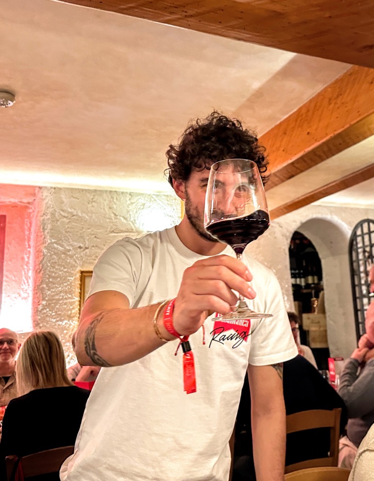 O Pecco Bagnaia ιδιαίτερα χαρούμενος