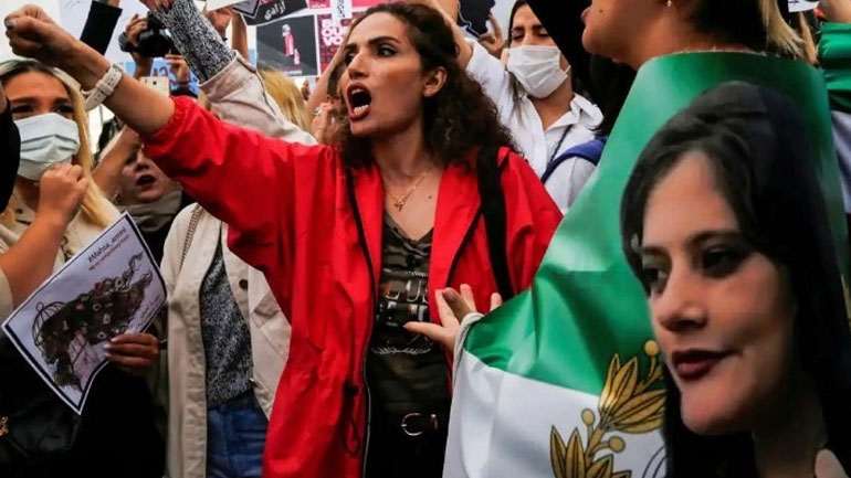 Ιράν: 30 πολιτικές κρατούμενες απαιτούν να τερματιστούν οι εκτελέσεις διαδηλωτών