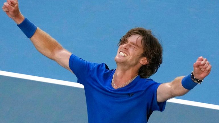 Australian Open: O Ρούμπλεφ άφησε εκτός τον Ρούνε, παίζει με Τζόκοβιτς ή Ντε Μινόρ στα προημιτελικά