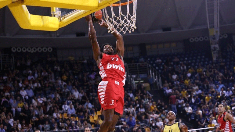 Μπάσκετ: Χωρίς ΜακΚίσικ στο Περιστέρι ο Ολυμπιακός