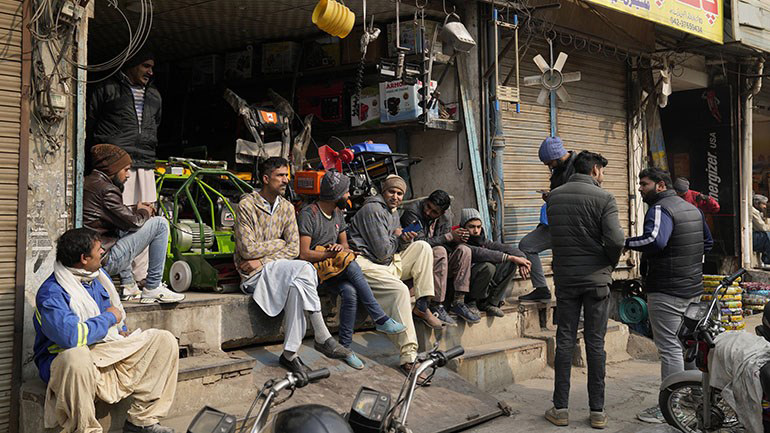 Πακιστάν: Αποκαταστάθηκε η ηλεκτροδότηση στις πόλεις μετά το εκτεταμένο μπλακάουτ