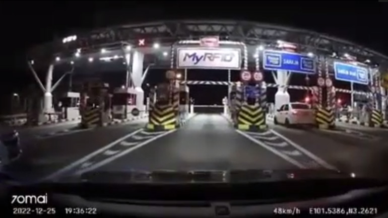 O τζαμπατζής στα διόδια 