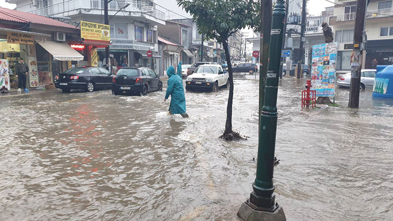 Επί ποδός οι υπηρεσίες στην Κεντρική Μακεδονία για την αντιμετώπιση της κακοκαιρίας