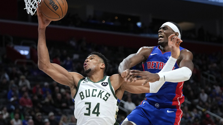 ΝΒΑ: Θρίαμβος των Μπακς στην επιστροφή του Αντετοκούνμπο, 150-130 τους Πίστονς!